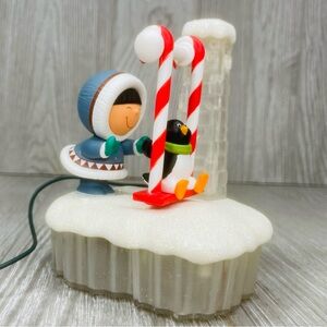 Hallmark Keepsake Ornament Swing in The Holidays 2016 magic cord light Penguin